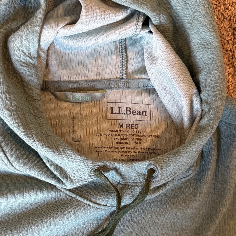 LL Bean Women’s double layer pullover textured ho… - image 3